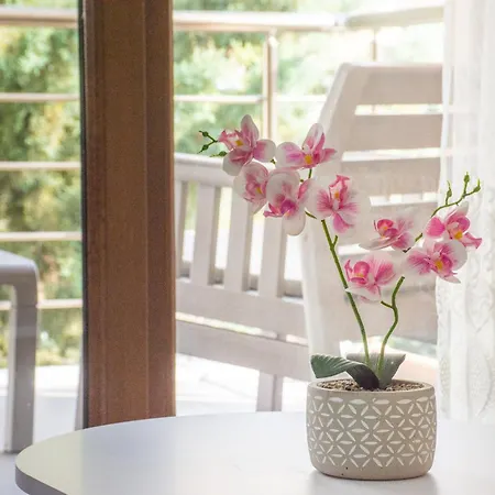 Cozy 1br With Inviting Balcony Apartamento Büyükçekmece