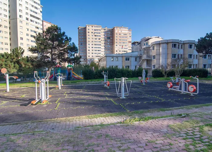 Cozy 1br With Inviting Balcony 公寓 *